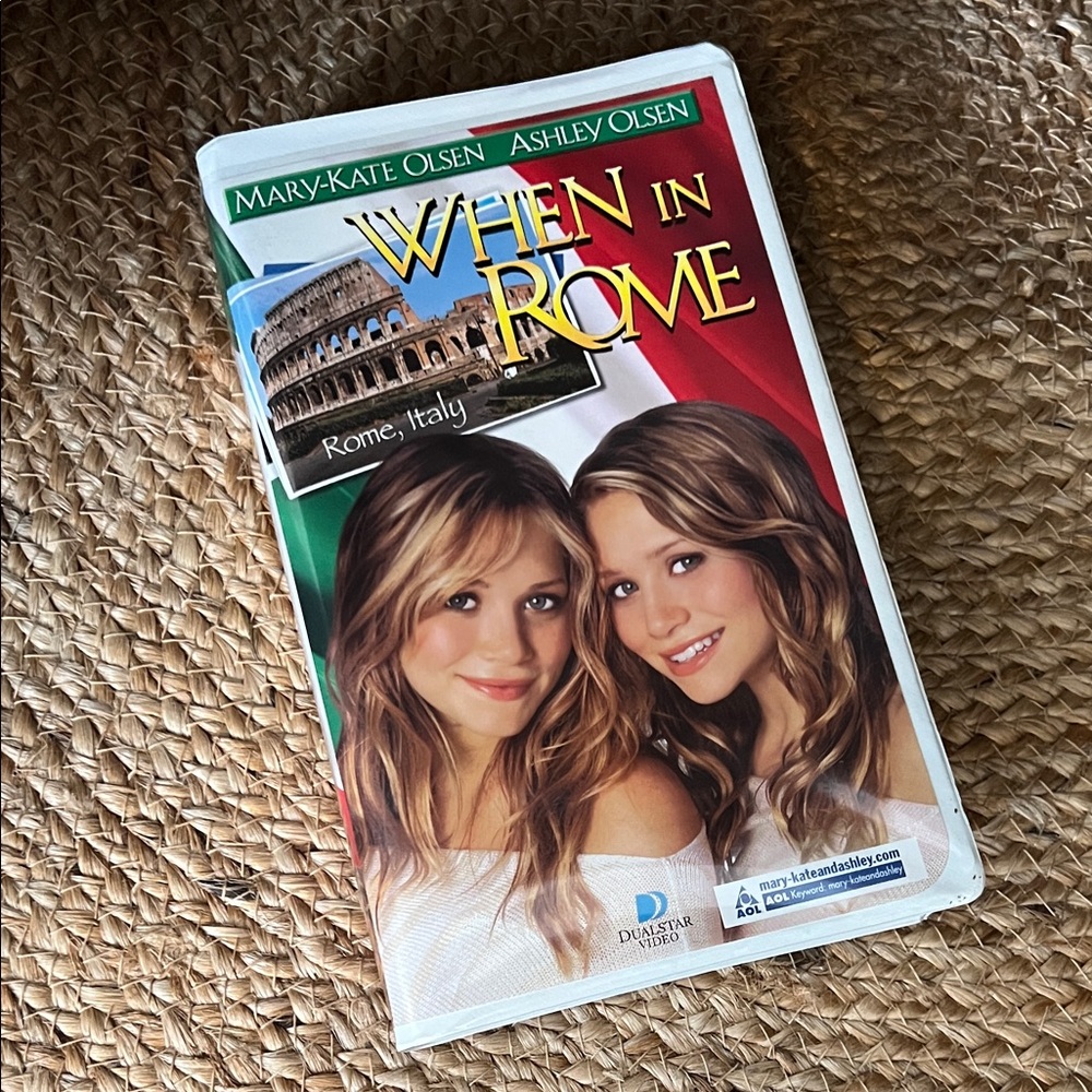 VINTAGE VHS tape When in Rome starring Mary-Kate and Ashley Olsen. 2002 UNTESTED